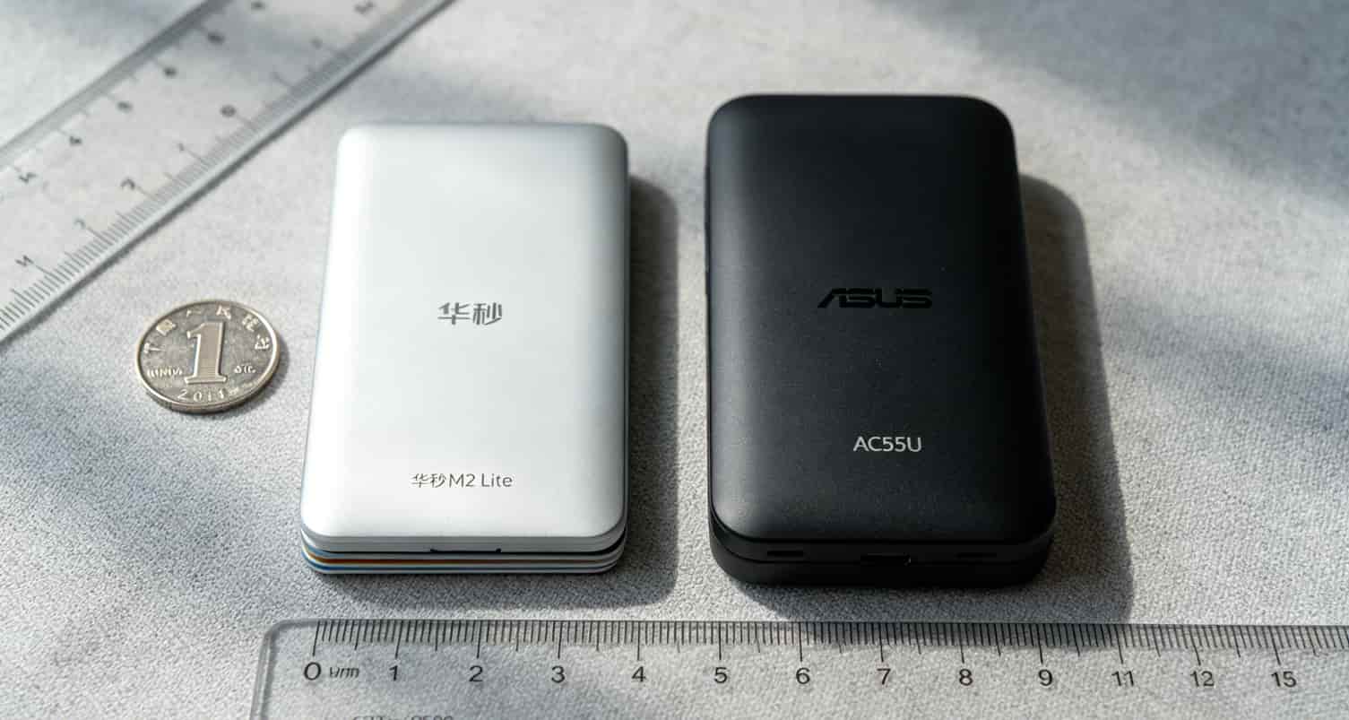华秒M2 Lite与华硕AC55U尺寸对比实拍
