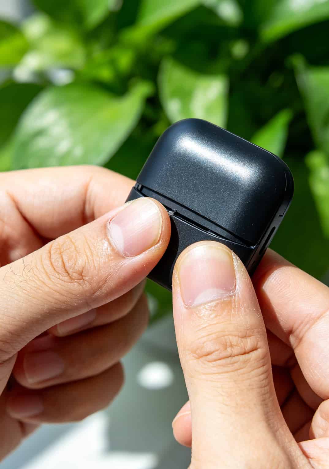2.9元10g流量卡配中兴随身WiFi实测:月上网费压到30块,比手机热点省三分之二 物联卡充值页面自动续费选项截图,小字号勾选框