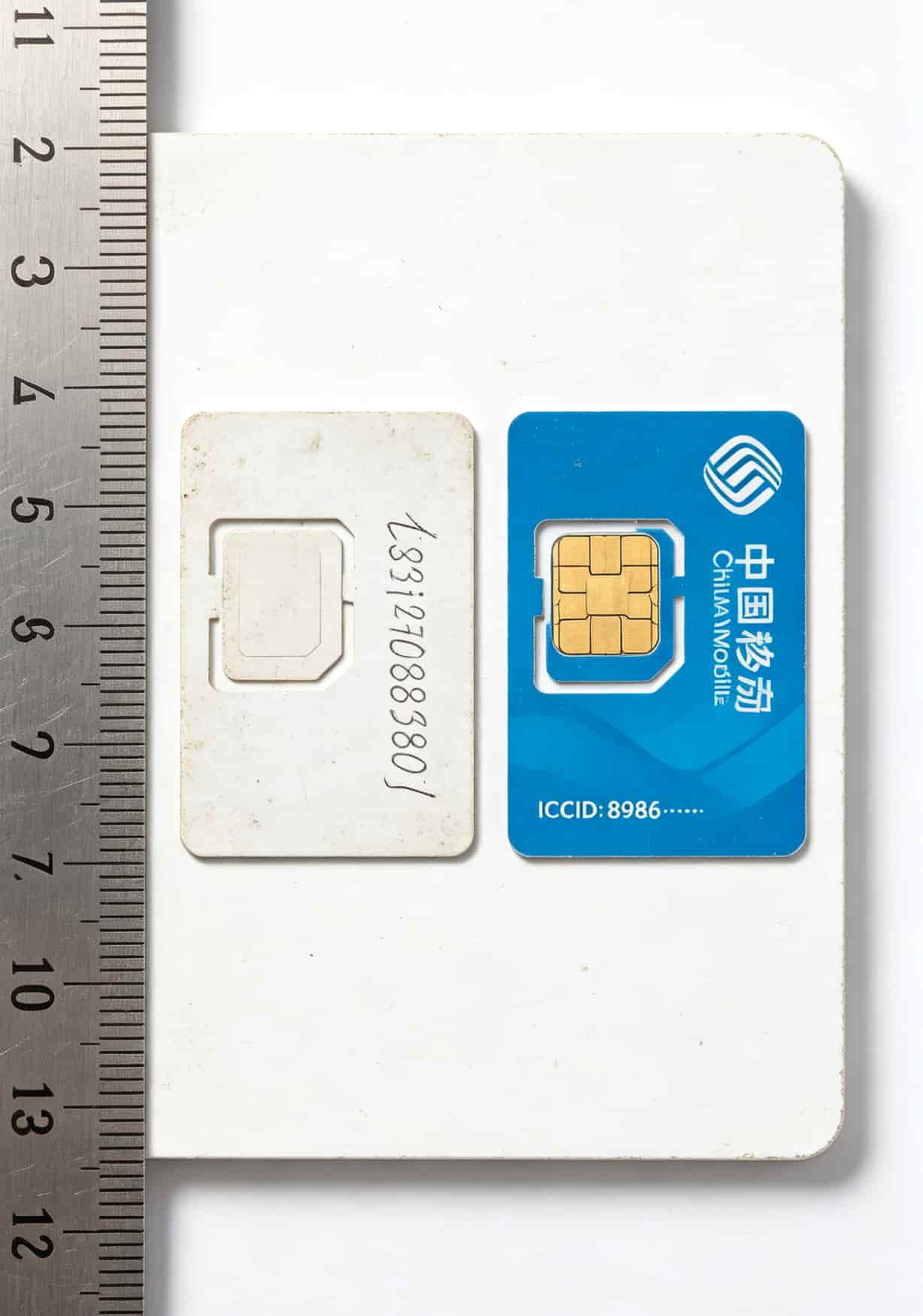 2021最划算流量卡实测:月租19元拿100G,我踩了8个坑才敢写 物联卡与正规SIM卡对比,物联卡无ICCID号无运营商logo